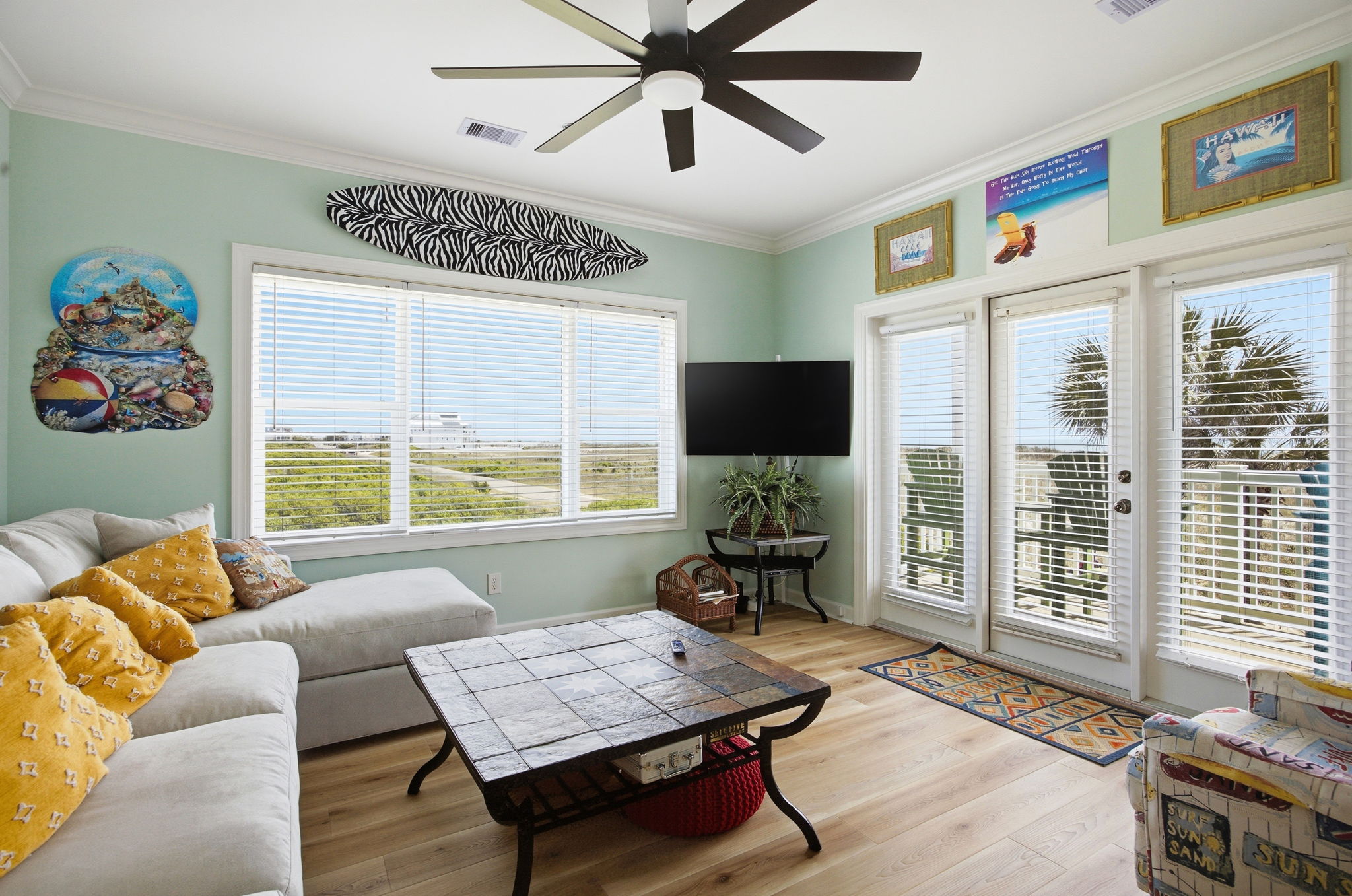 Vacation Condo Sleeps 10, Bedrooms 4, Baths 4 Full